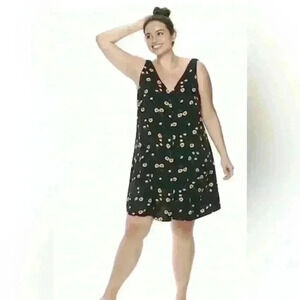 PopSugar Poppy Floral button down dress size M